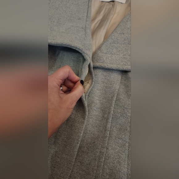 Babaton SPENCER Wool Coat Sz Xs- *Send Offers!!!* - Picture 3 of 16